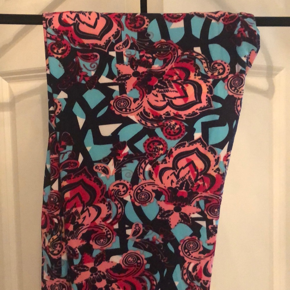 Lularoe Leggings TC Aqua Black Pink Print